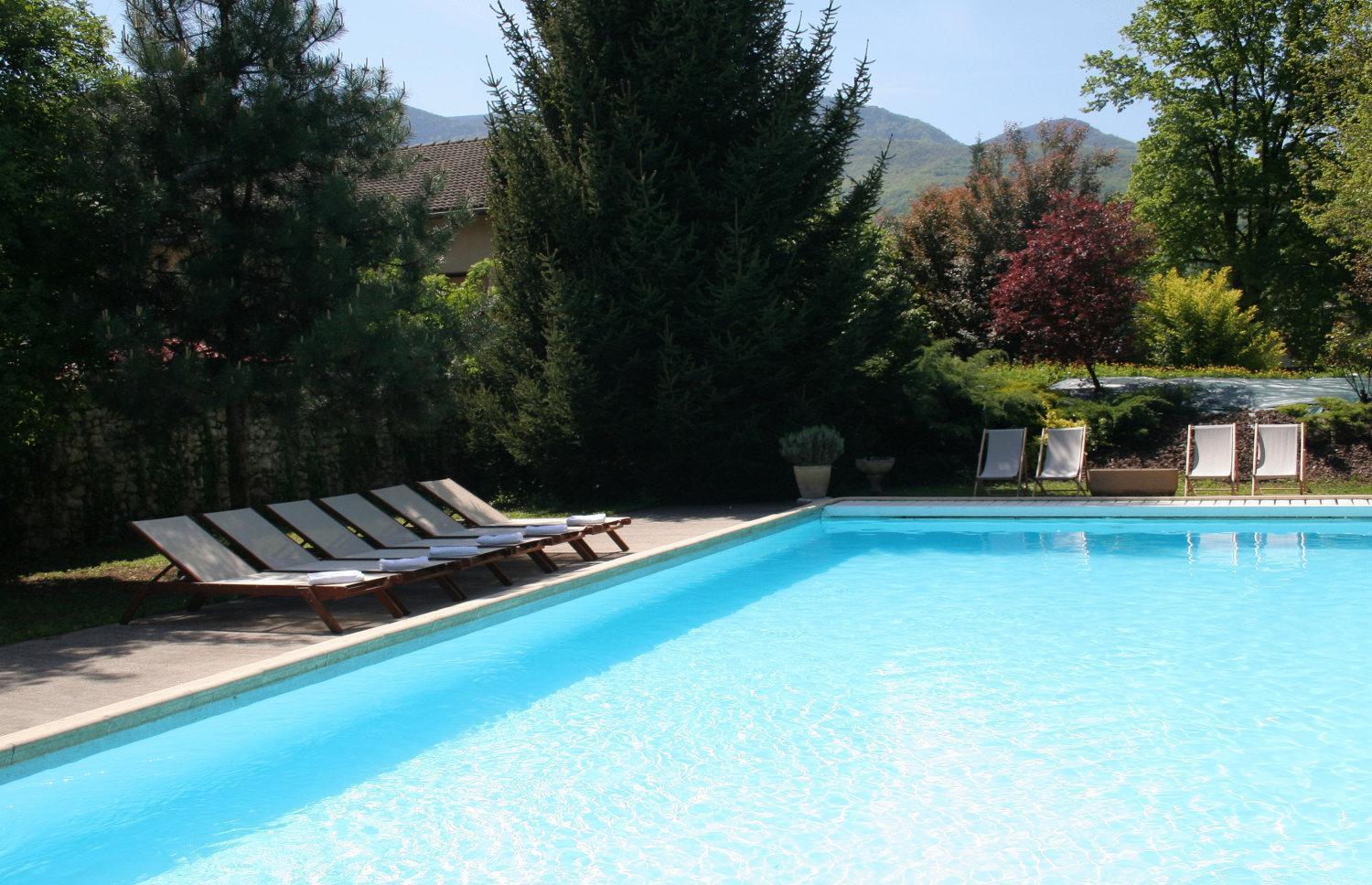 Logis Hotel Restaurant Le Castel Fleuri Saint-Jean-en-Royans Dış mekan fotoğraf