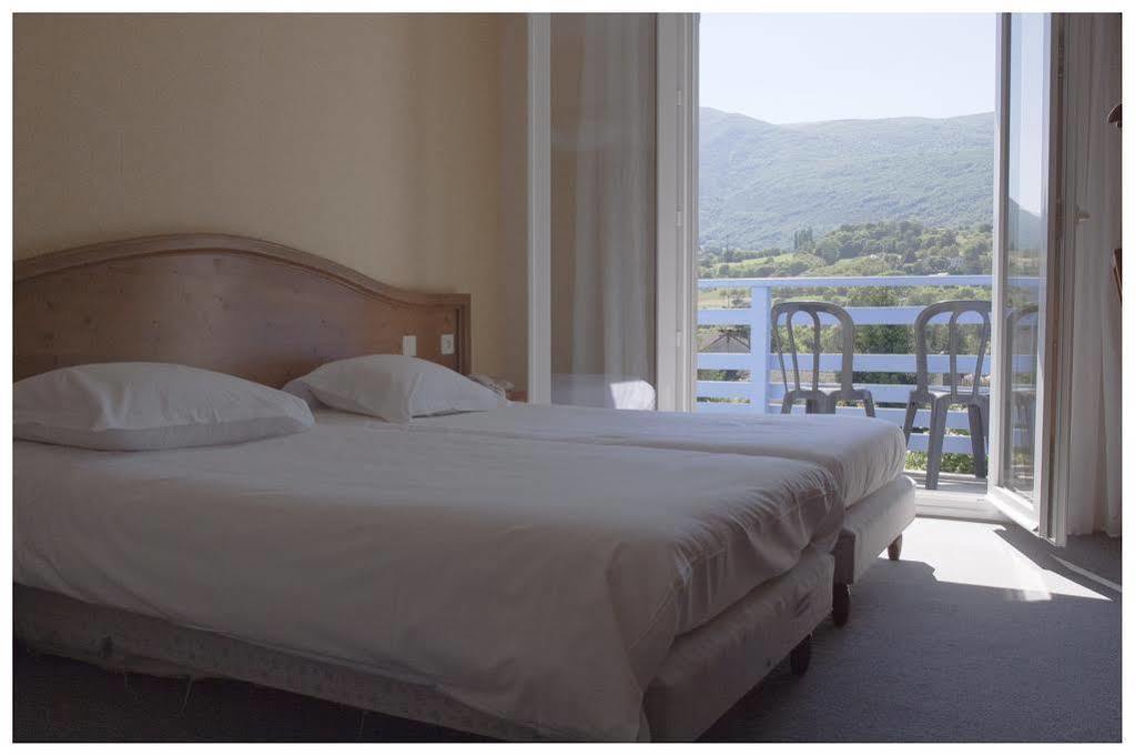 Logis Hotel Restaurant Le Castel Fleuri Saint-Jean-en-Royans Dış mekan fotoğraf