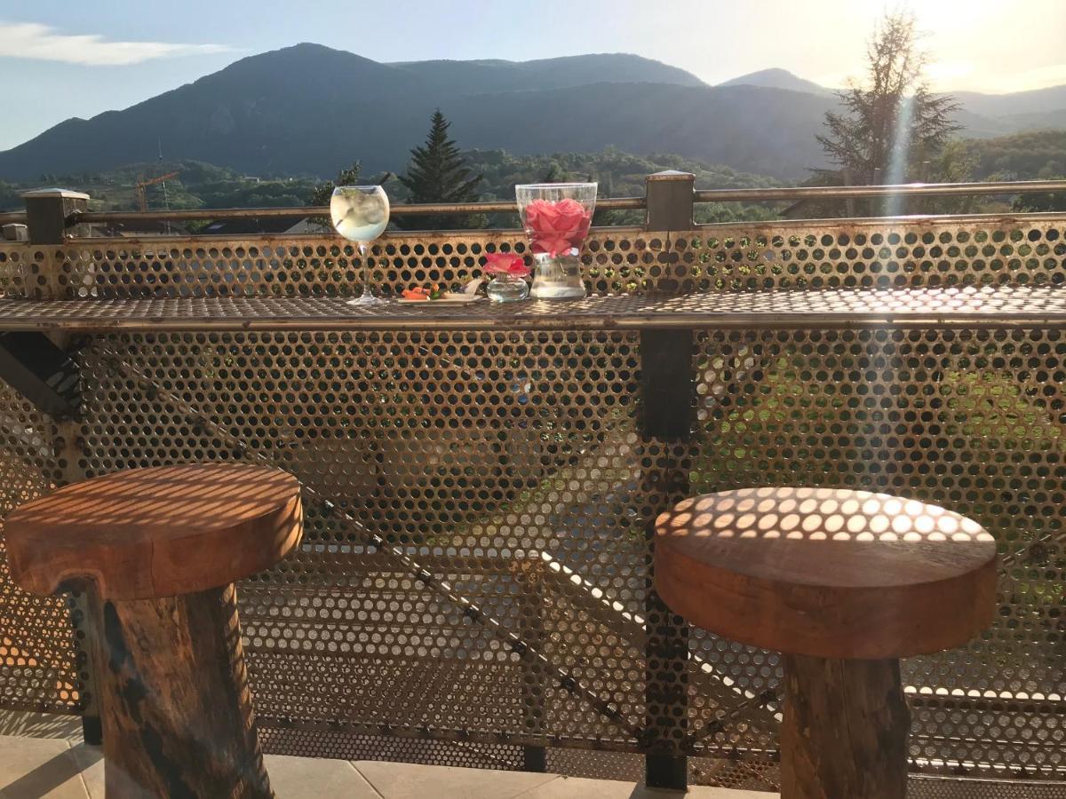 Logis Hotel Restaurant Le Castel Fleuri Saint-Jean-en-Royans Dış mekan fotoğraf